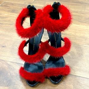 GIUSEPPE ZANOTTI LEATHER & RED MINK SIZE 37.5 runs like a Size 37